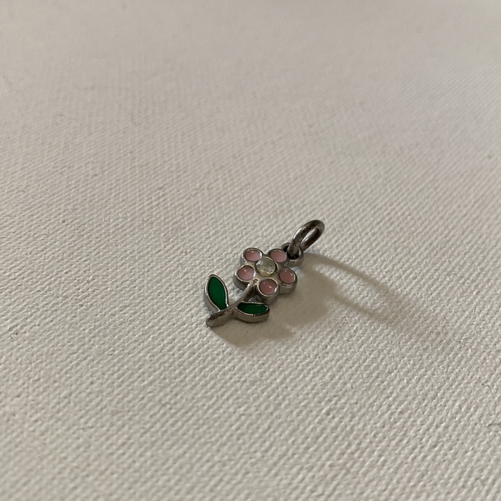 Flow charm - Picture 2 of 2